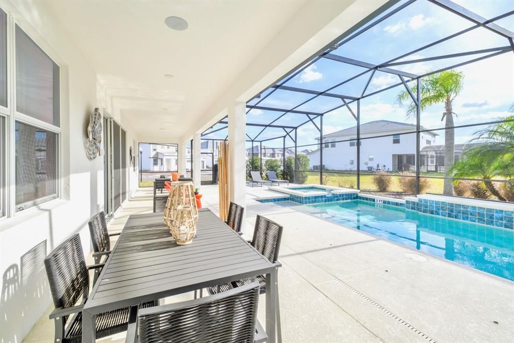 For Sale: $1,595,000 (15 beds, 15 baths, 6333 Square Feet)