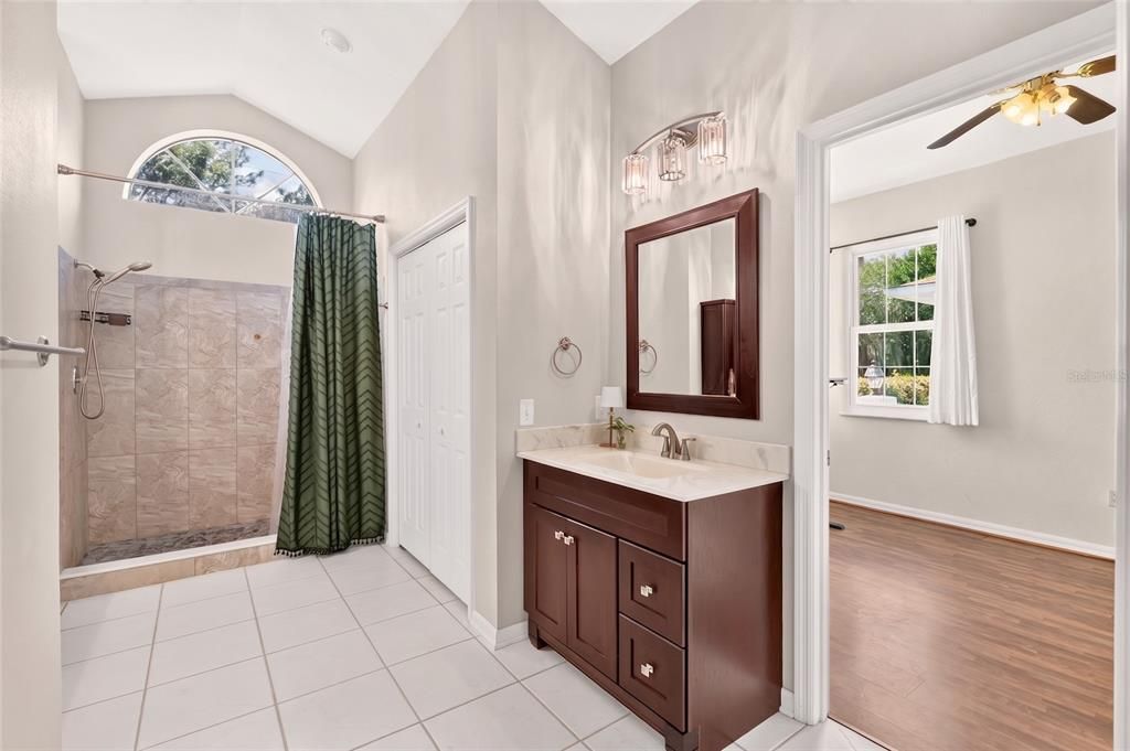 For Sale: $480,000 (4 beds, 2 baths, 2432 Square Feet)