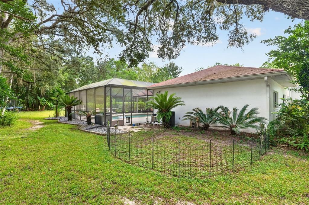 For Sale: $480,000 (4 beds, 2 baths, 2432 Square Feet)
