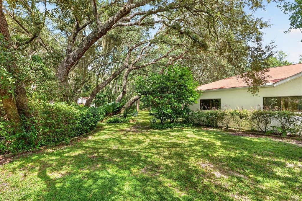 For Sale: $480,000 (4 beds, 2 baths, 2432 Square Feet)