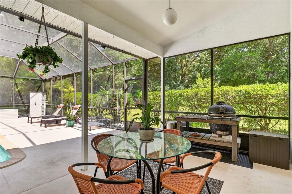 For Sale: $480,000 (4 beds, 2 baths, 2432 Square Feet)