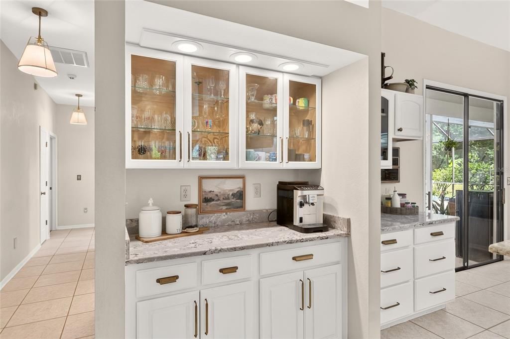 For Sale: $480,000 (4 beds, 2 baths, 2432 Square Feet)