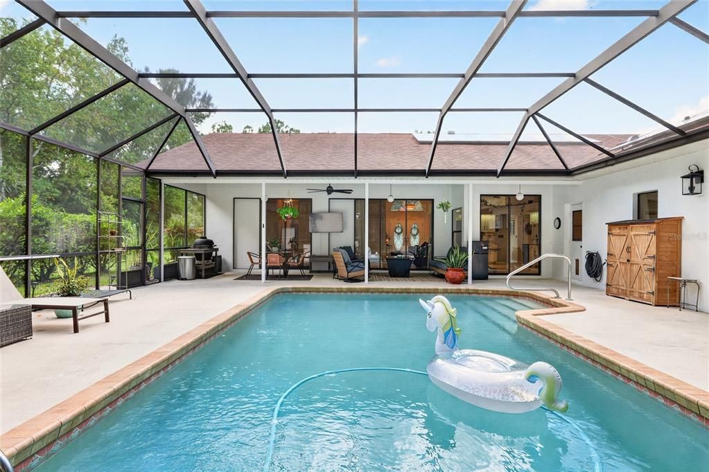For Sale: $480,000 (4 beds, 2 baths, 2432 Square Feet)