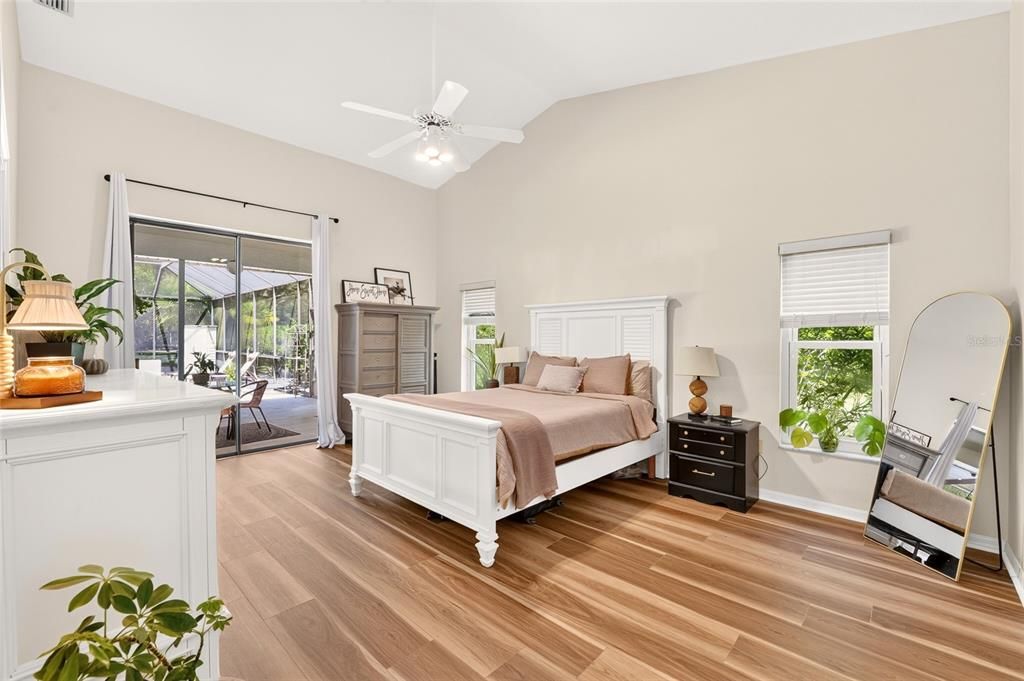 For Sale: $480,000 (4 beds, 2 baths, 2432 Square Feet)