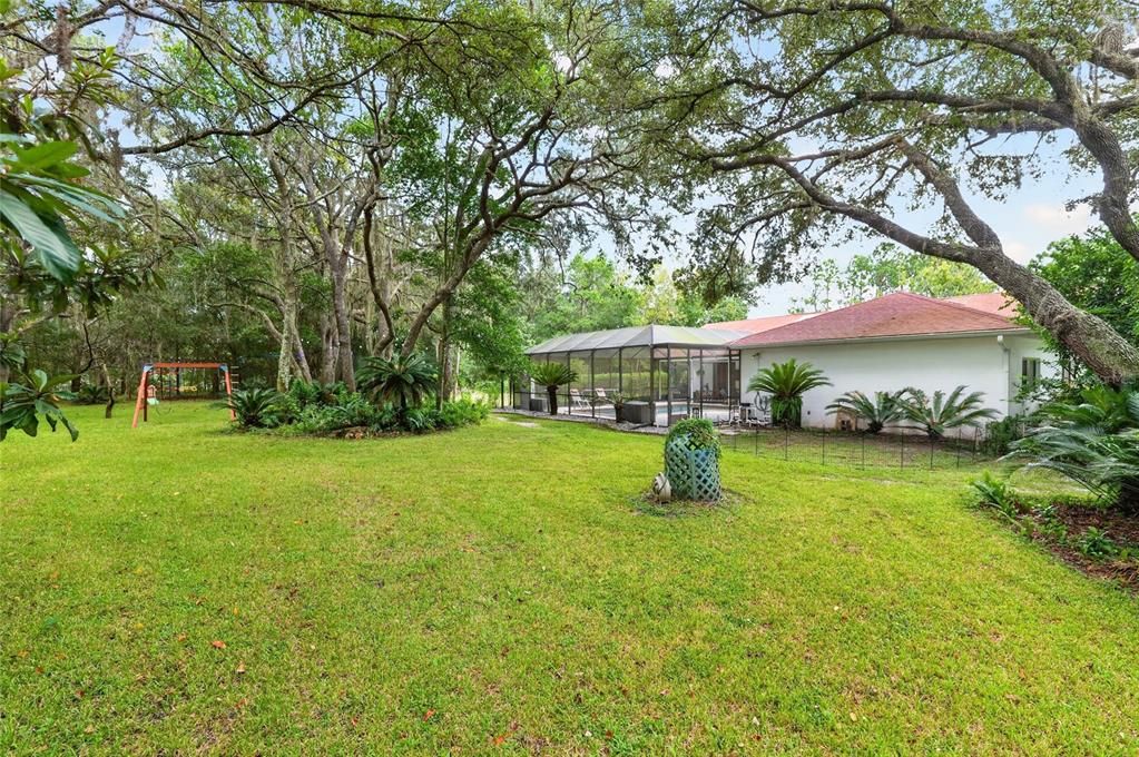 For Sale: $480,000 (4 beds, 2 baths, 2432 Square Feet)