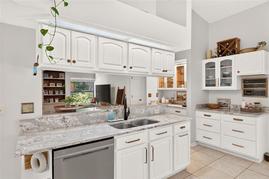 For Sale: $480,000 (4 beds, 2 baths, 2432 Square Feet)