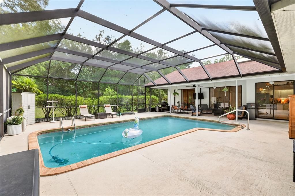 For Sale: $480,000 (4 beds, 2 baths, 2432 Square Feet)