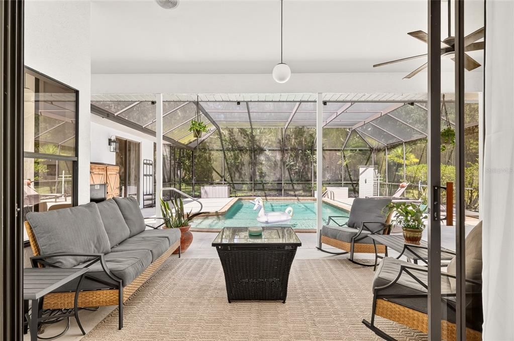 For Sale: $480,000 (4 beds, 2 baths, 2432 Square Feet)