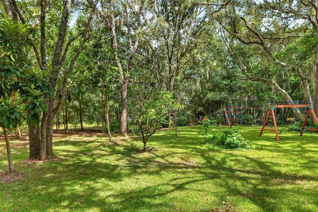 For Sale: $480,000 (4 beds, 2 baths, 2432 Square Feet)