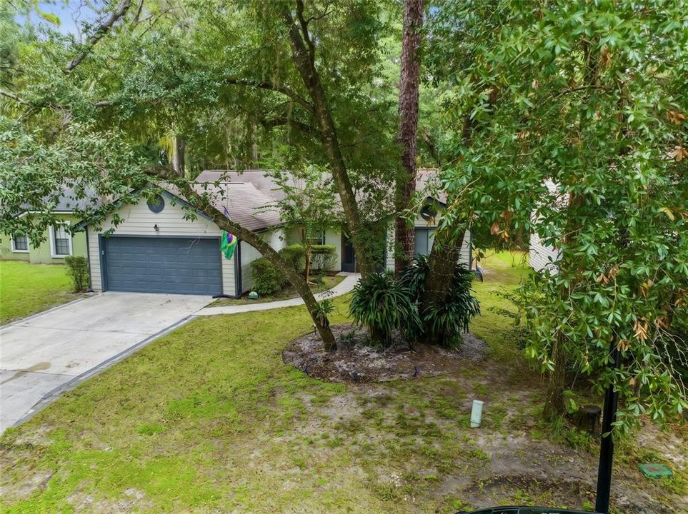 For Sale: $450,000 (3 beds, 2 baths, 1420 Square Feet)
