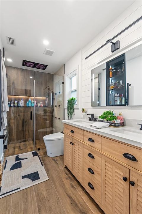 For Sale: $450,000 (3 beds, 2 baths, 1420 Square Feet)