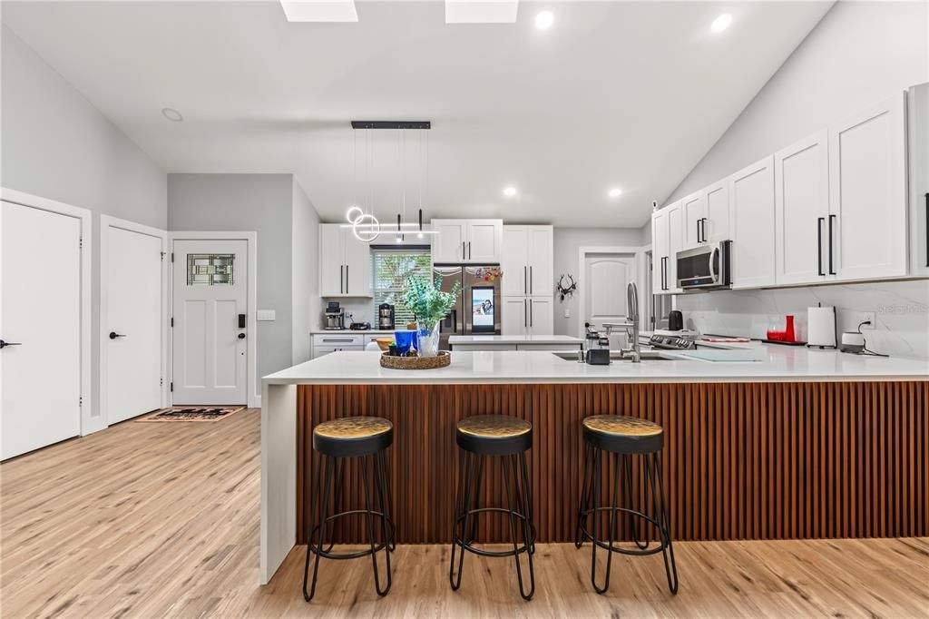 For Sale: $450,000 (3 beds, 2 baths, 1420 Square Feet)