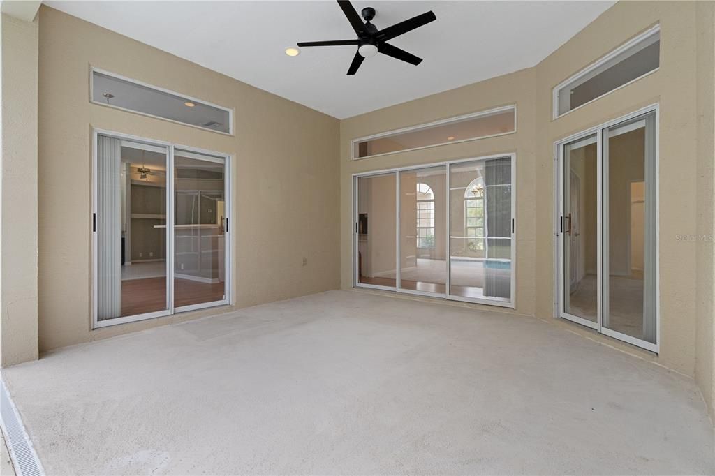 For Sale: $469,000 (3 beds, 2 baths, 2092 Square Feet)
