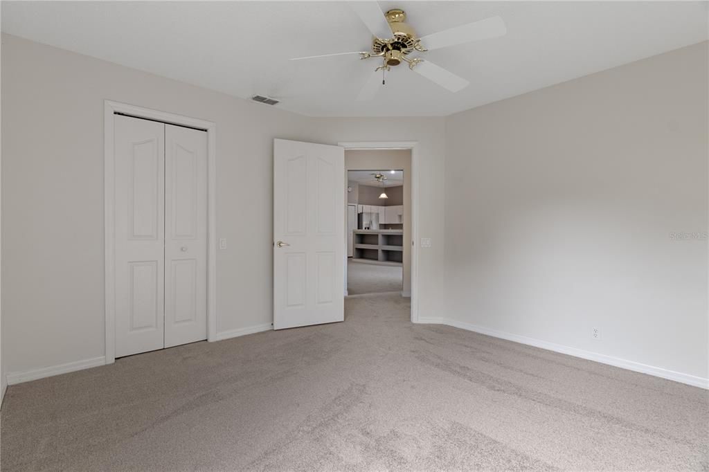 For Sale: $469,000 (3 beds, 2 baths, 2092 Square Feet)