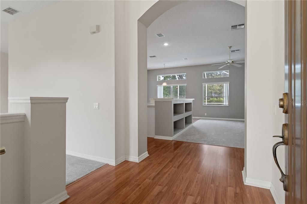 For Sale: $469,000 (3 beds, 2 baths, 2092 Square Feet)