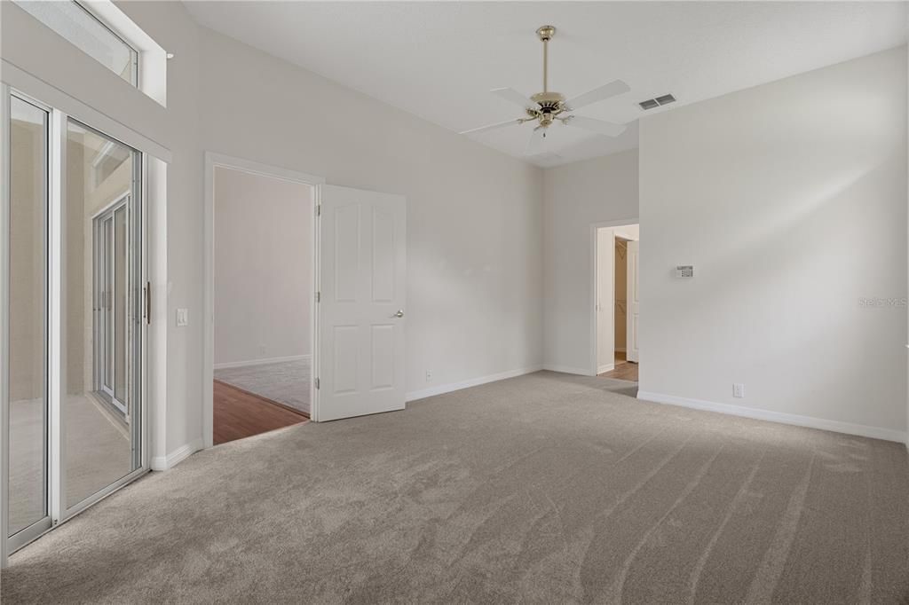 For Sale: $469,000 (3 beds, 2 baths, 2092 Square Feet)
