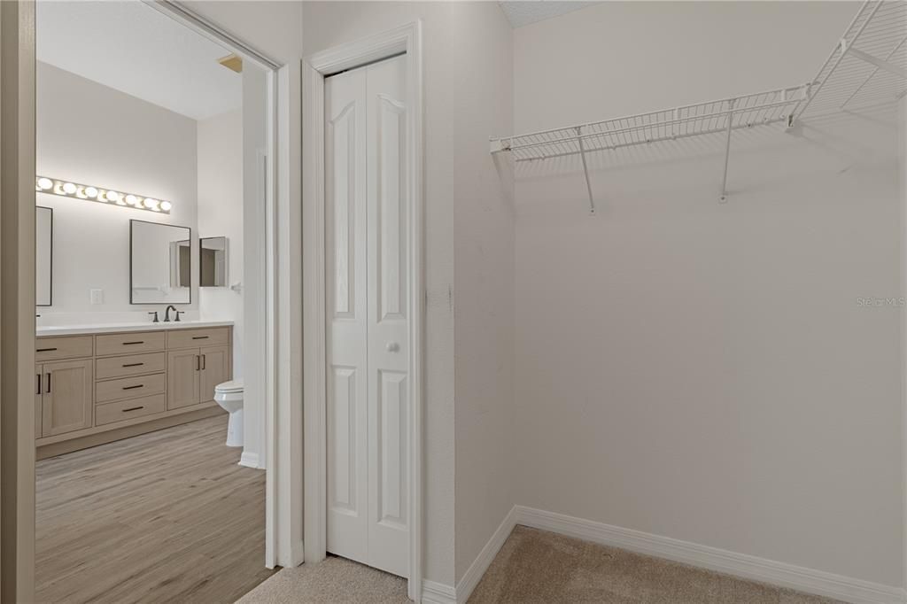 For Sale: $469,000 (3 beds, 2 baths, 2092 Square Feet)