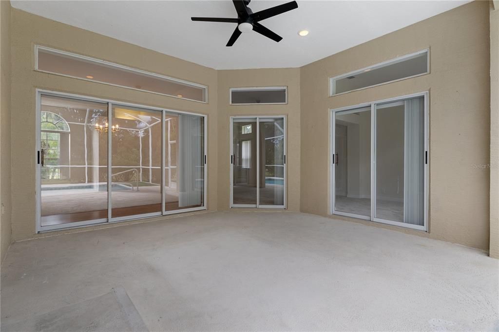 For Sale: $469,000 (3 beds, 2 baths, 2092 Square Feet)