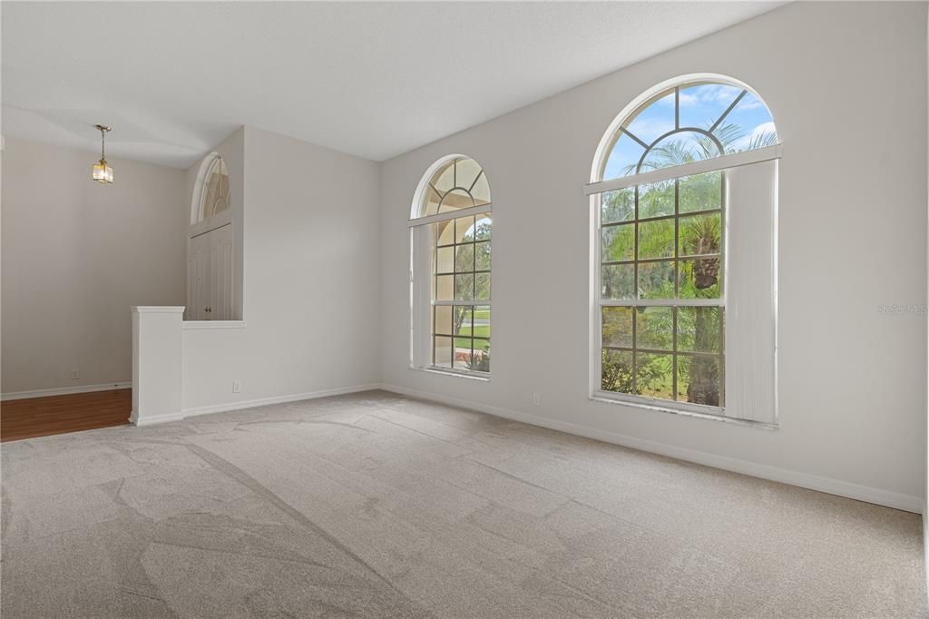 For Sale: $469,000 (3 beds, 2 baths, 2092 Square Feet)