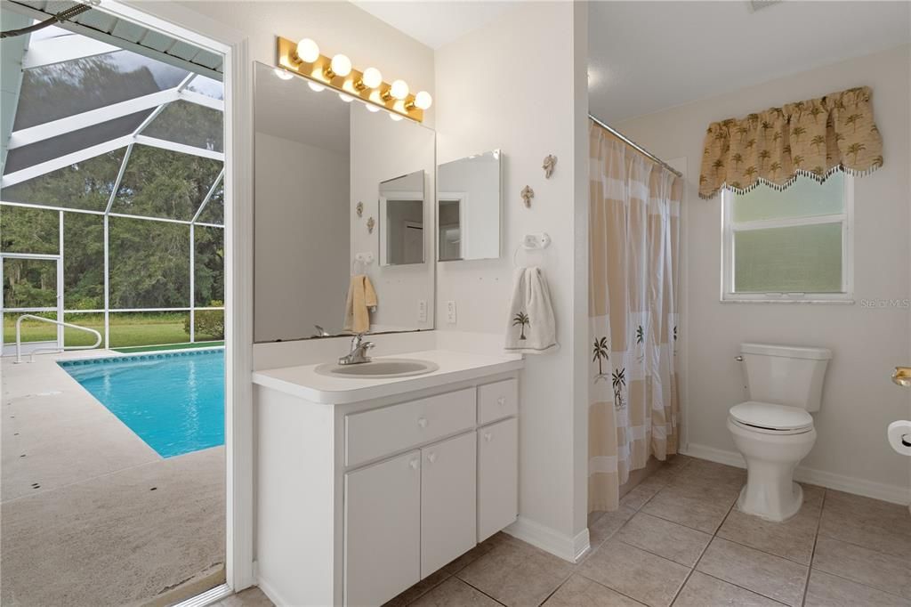 For Sale: $469,000 (3 beds, 2 baths, 2092 Square Feet)