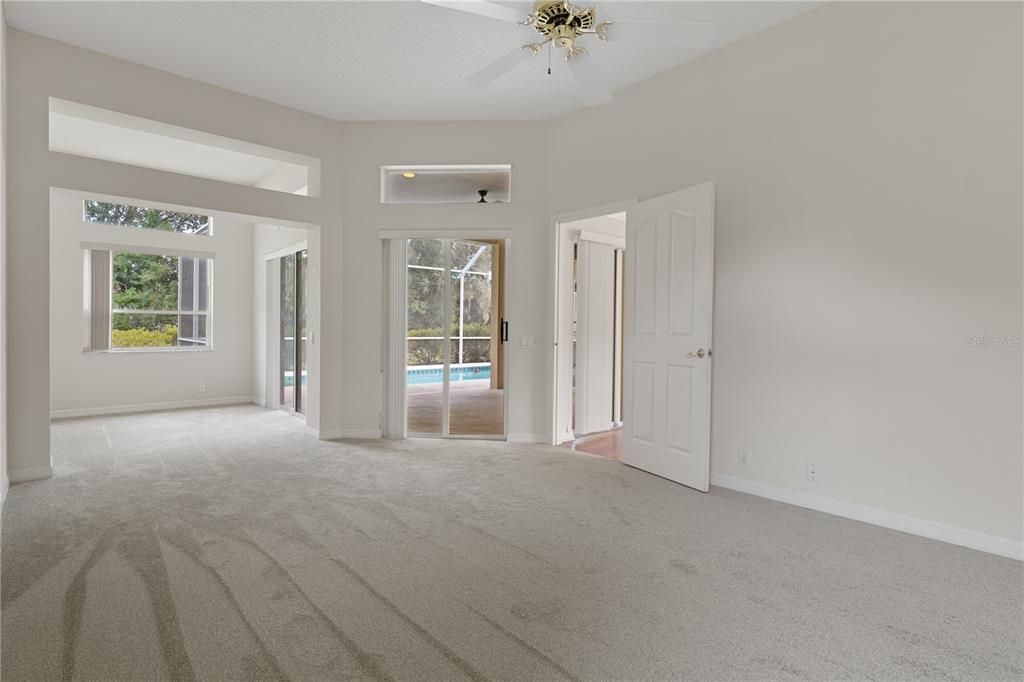 For Sale: $469,000 (3 beds, 2 baths, 2092 Square Feet)