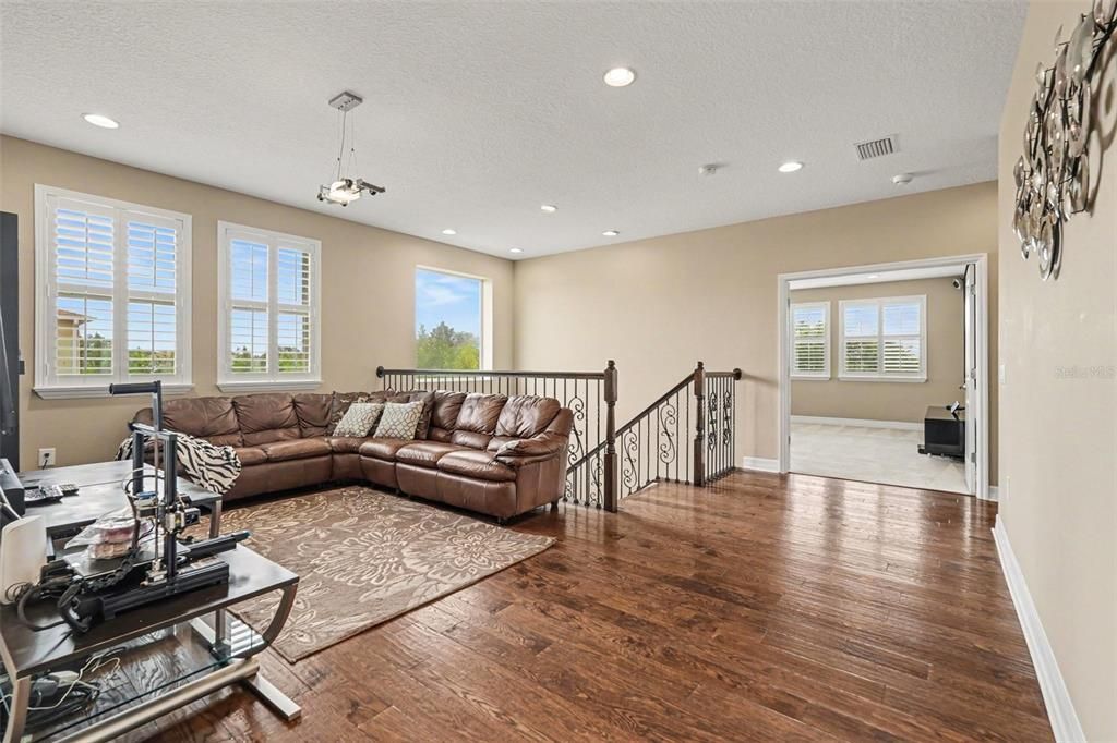 For Sale: $1,195,000 (5 beds, 4 baths, 4314 Square Feet)