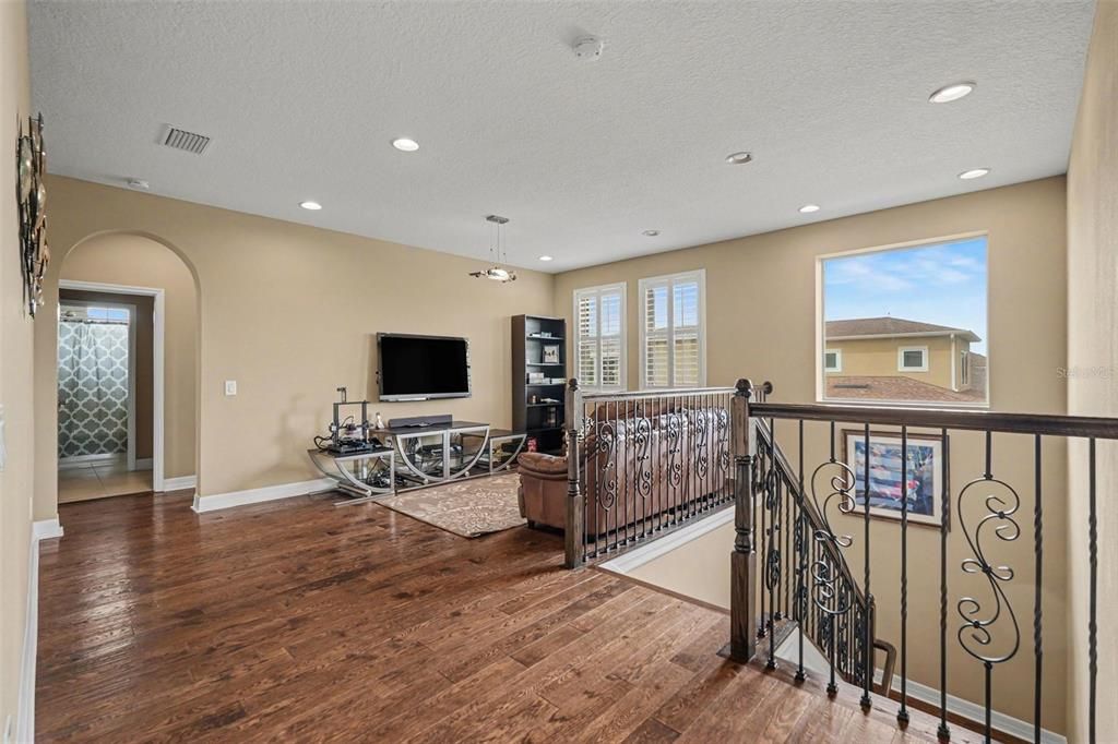 For Sale: $1,195,000 (5 beds, 4 baths, 4314 Square Feet)