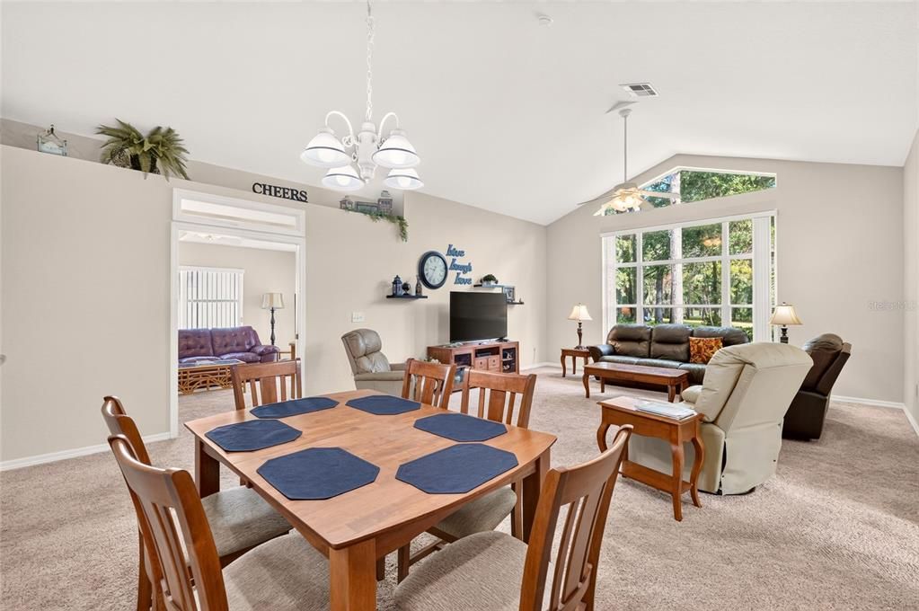 For Sale: $274,888 (2 beds, 2 baths, 1618 Square Feet)