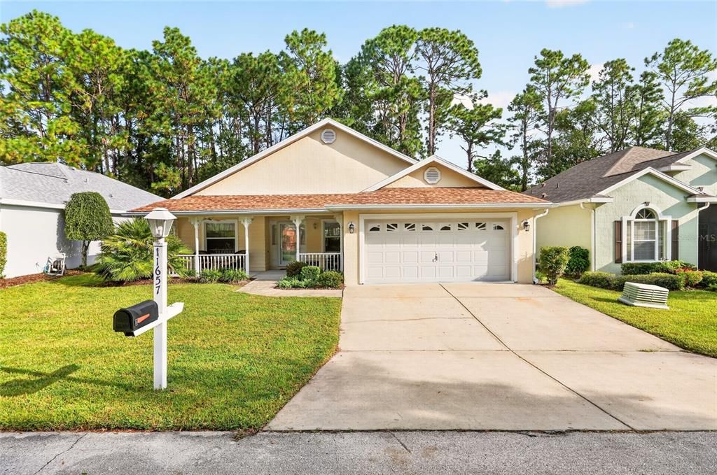 For Sale: $274,888 (2 beds, 2 baths, 1618 Square Feet)