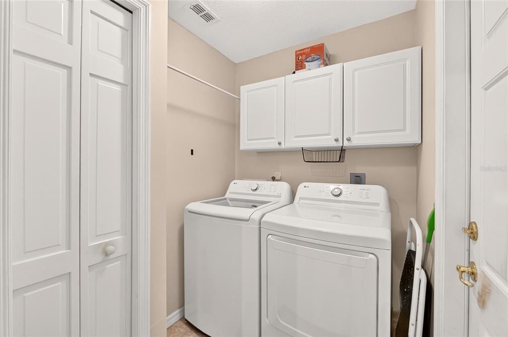 For Sale: $274,888 (2 beds, 2 baths, 1618 Square Feet)