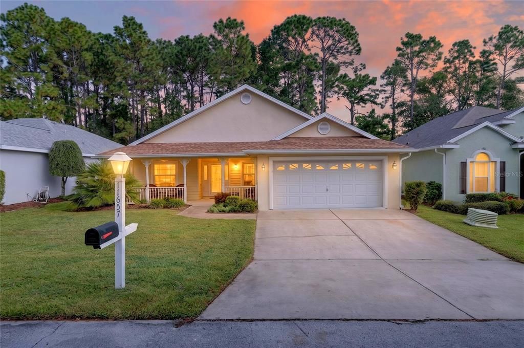 For Sale: $274,888 (2 beds, 2 baths, 1618 Square Feet)