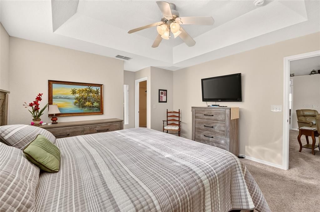 For Sale: $274,888 (2 beds, 2 baths, 1618 Square Feet)