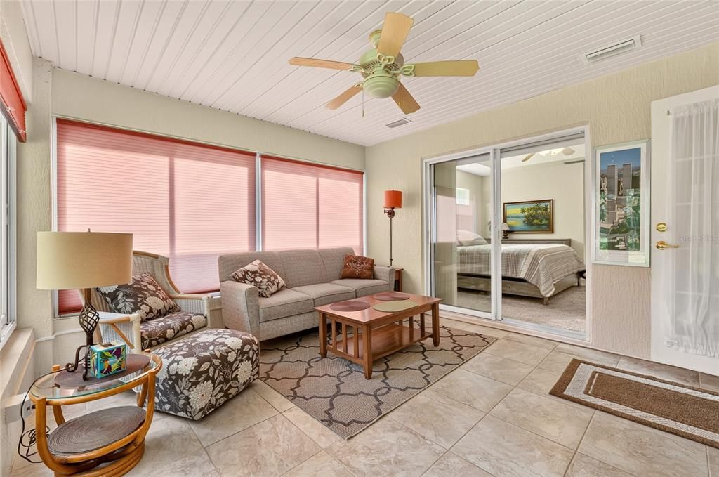 For Sale: $274,888 (2 beds, 2 baths, 1618 Square Feet)