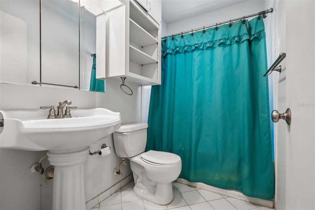 For Sale: $279,900 (2 beds, 2 baths, 1544 Square Feet)