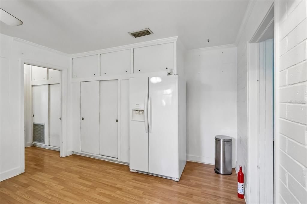 For Sale: $279,900 (2 beds, 2 baths, 1544 Square Feet)