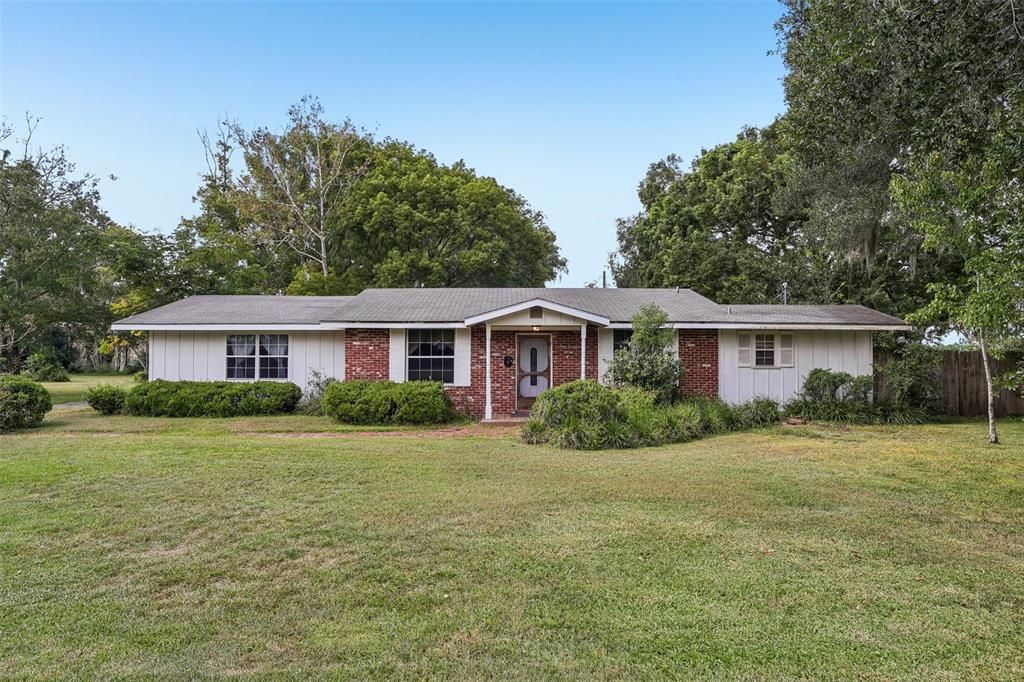 For Sale: $279,900 (2 beds, 2 baths, 1544 Square Feet)