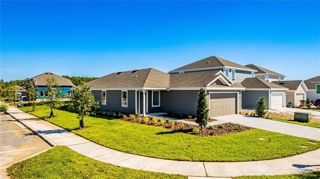 For Rent: $2,200 (4 beds, 2 baths, 1600 Square Feet)