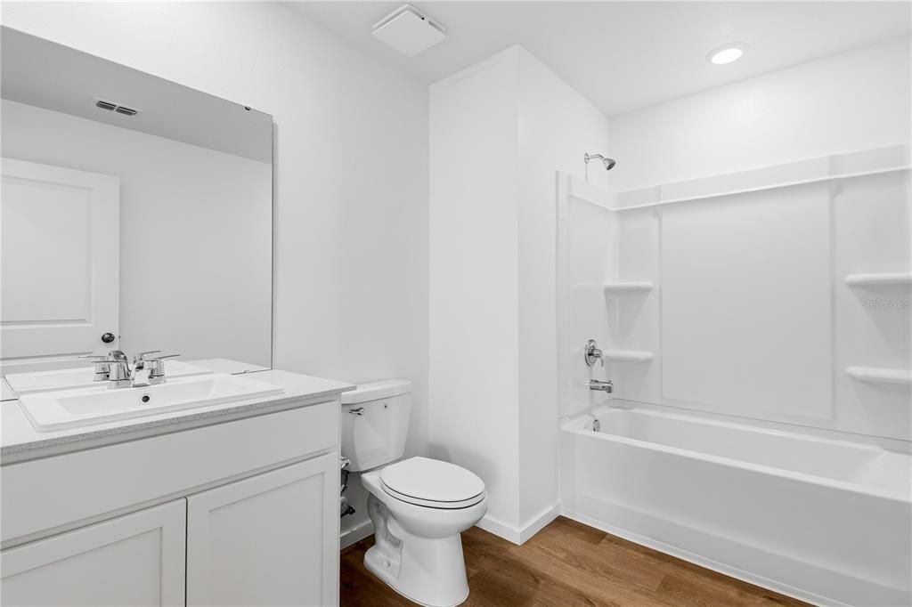 For Rent: $2,200 (4 beds, 2 baths, 1600 Square Feet)