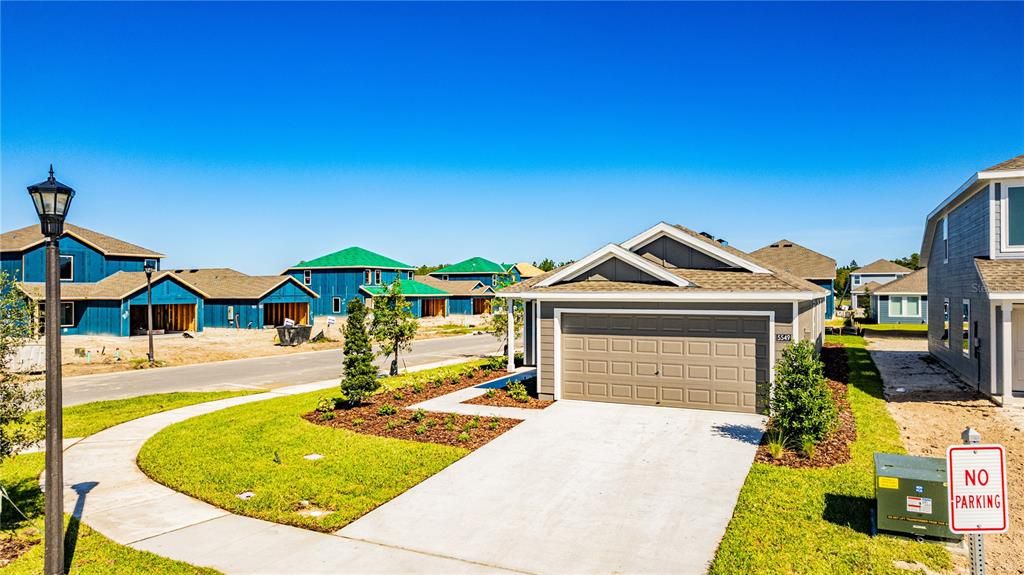 For Rent: $2,200 (4 beds, 2 baths, 1600 Square Feet)