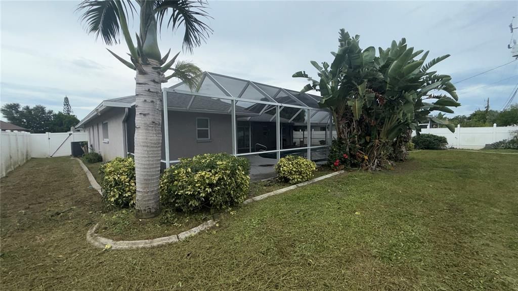 For Sale: $95,000 (3 beds, 2 baths, 1661 Square Feet)