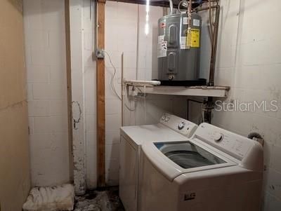 На продажу: $195,000 (2 спален, 1 ванн, 840 Квадратных фут)