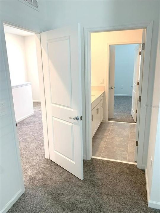 В аренду: $2,600 (3 спален, 2 ванн, 1787 Квадратных фут)