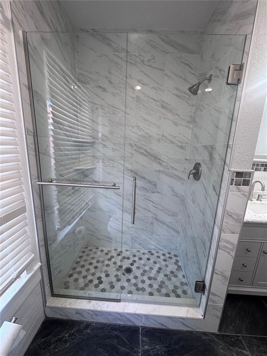For Rent: $1,400 (1 beds, 1 baths, 528 Square Feet)