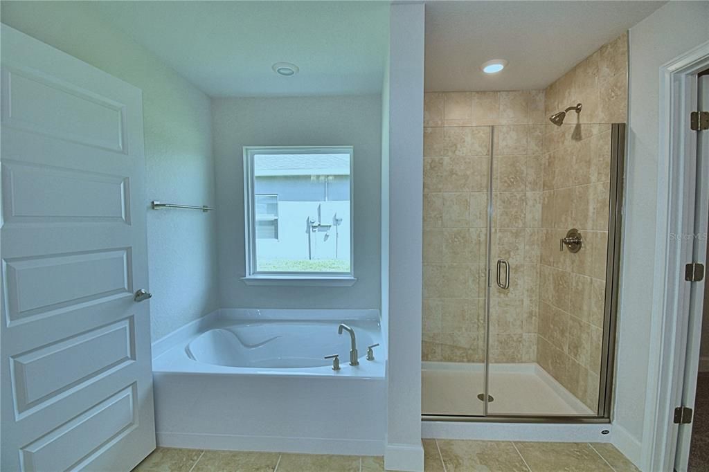 For Sale: $356,863 (4 beds, 2 baths, 1755 Square Feet)