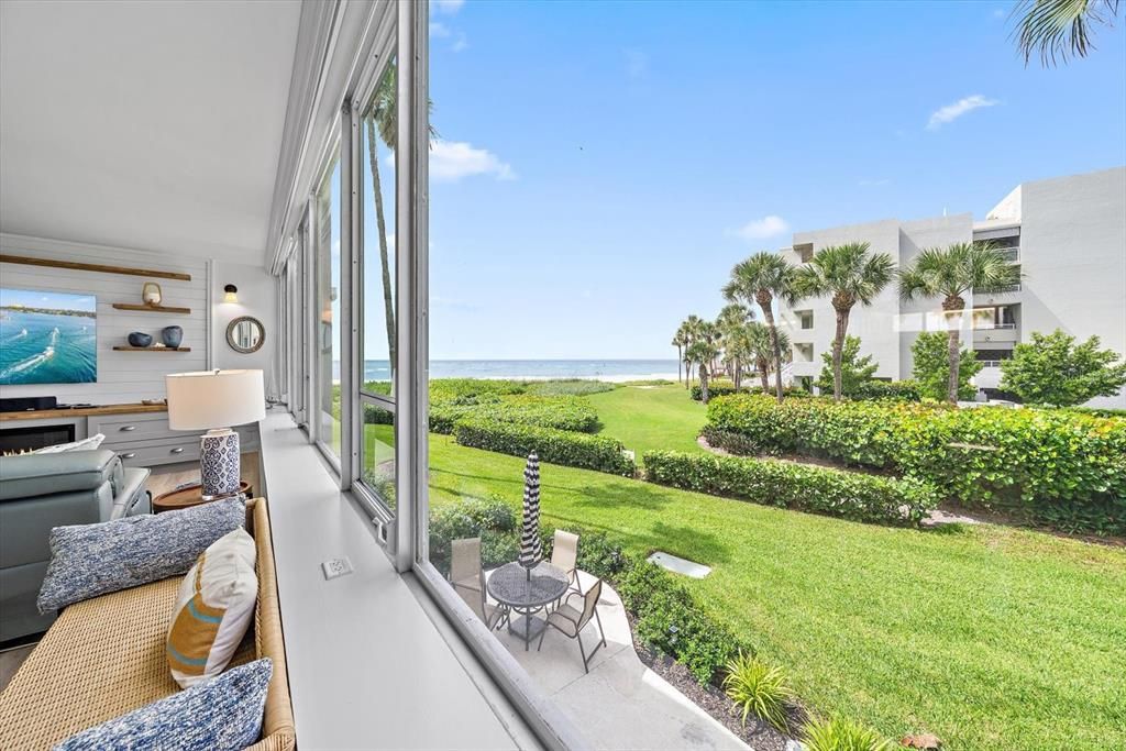 For Sale: $1,325,000 (2 beds, 2 baths, 1492 Square Feet)