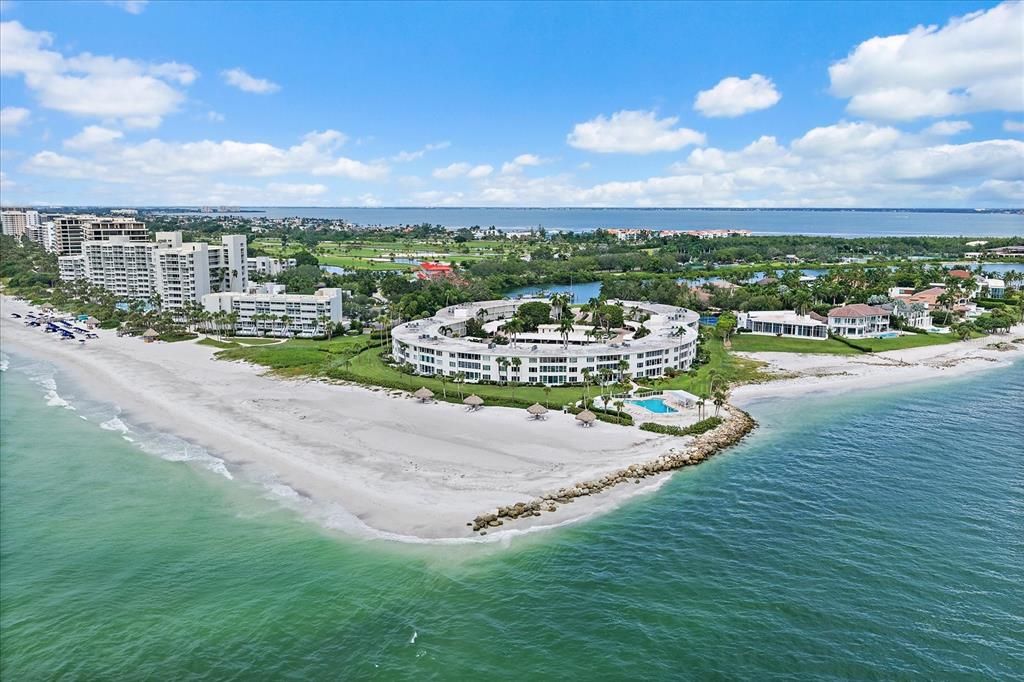 For Sale: $1,325,000 (2 beds, 2 baths, 1492 Square Feet)