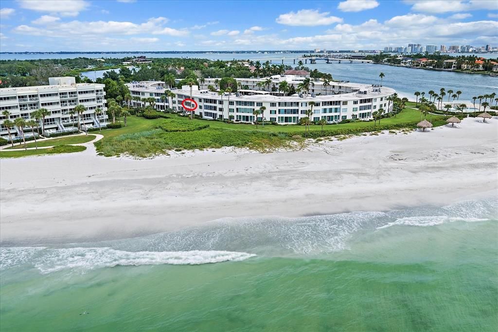 For Sale: $1,325,000 (2 beds, 2 baths, 1492 Square Feet)