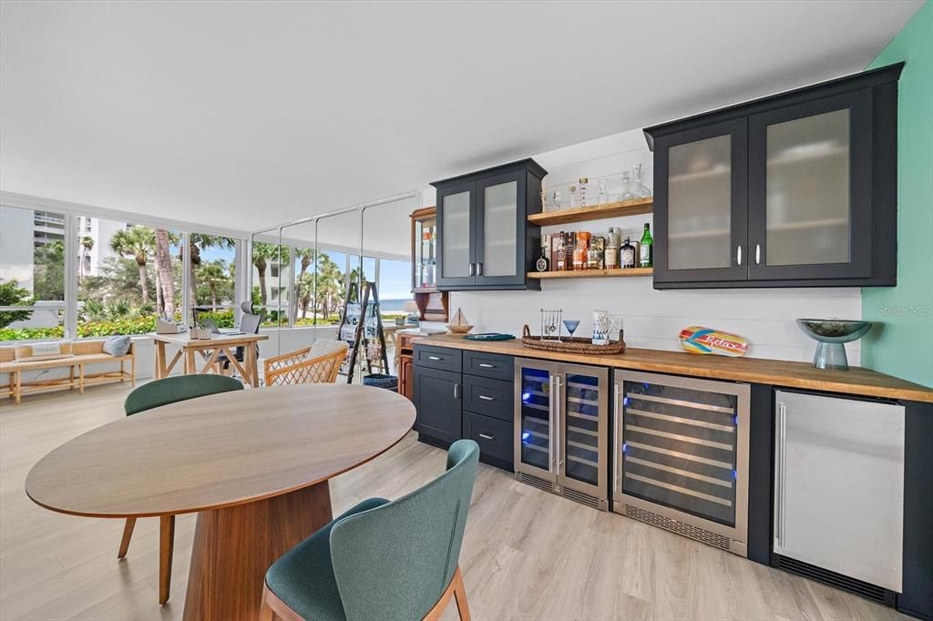 For Sale: $1,325,000 (2 beds, 2 baths, 1492 Square Feet)