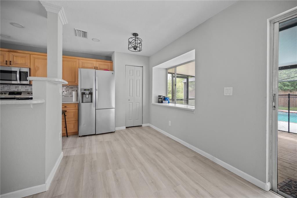 For Sale: $380,000 (3 beds, 2 baths, 1787 Square Feet)