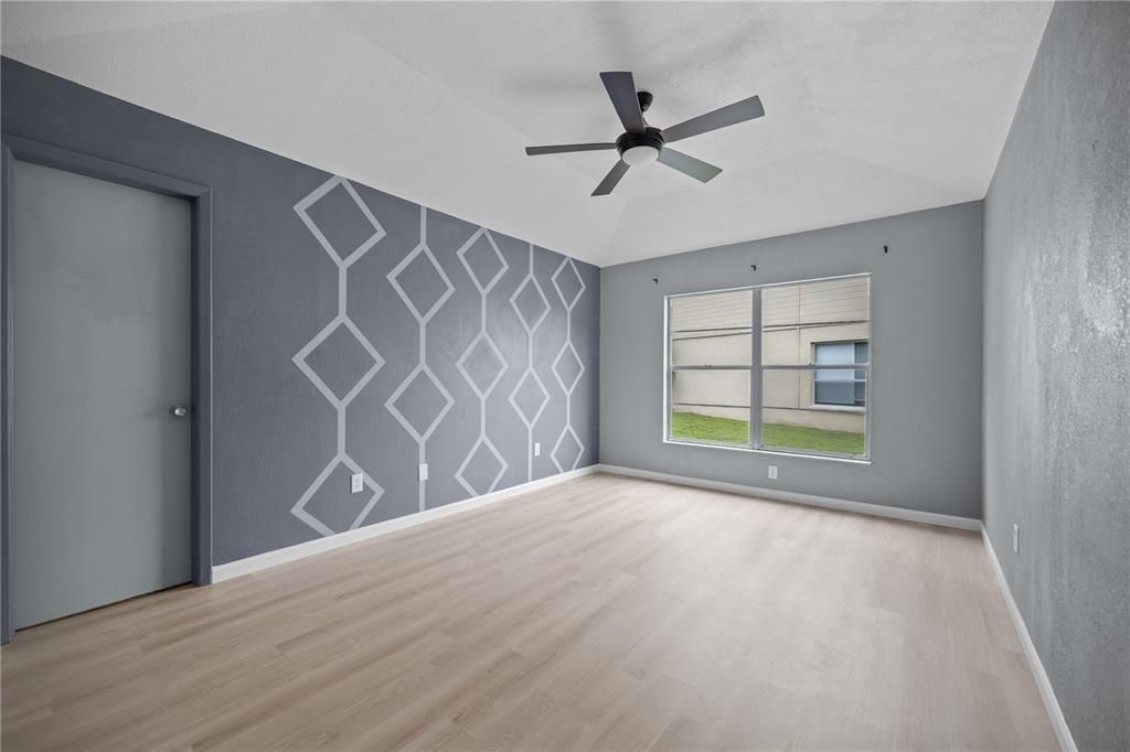 For Sale: $380,000 (3 beds, 2 baths, 1787 Square Feet)